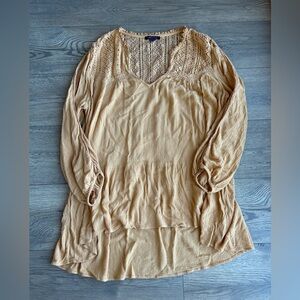 🦅 American Eagle Outfitters Golden Yellow Lace Tunic